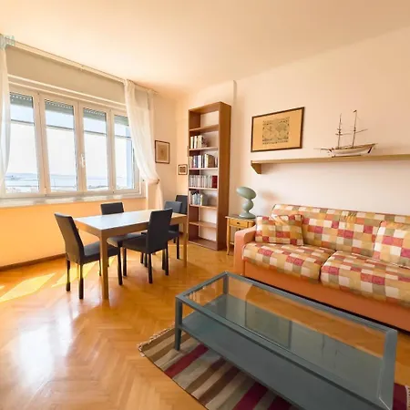 Salita Di Gretta 1 Tirabora Short Rent Lägenhet