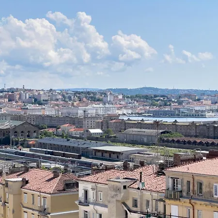 Salita Di Gretta 1 Tirabora Short Rent Lägenhet Trieste