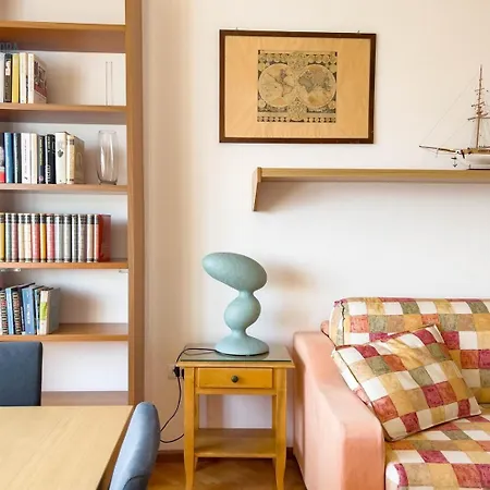 Salita Di Gretta 1 Tirabora Short Rent *