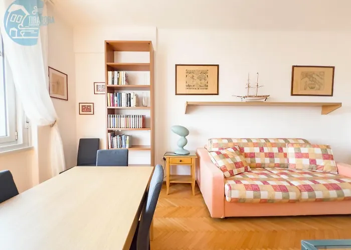 Appartement Salita Di Gretta 1 Tirabora Short Rent Trieste